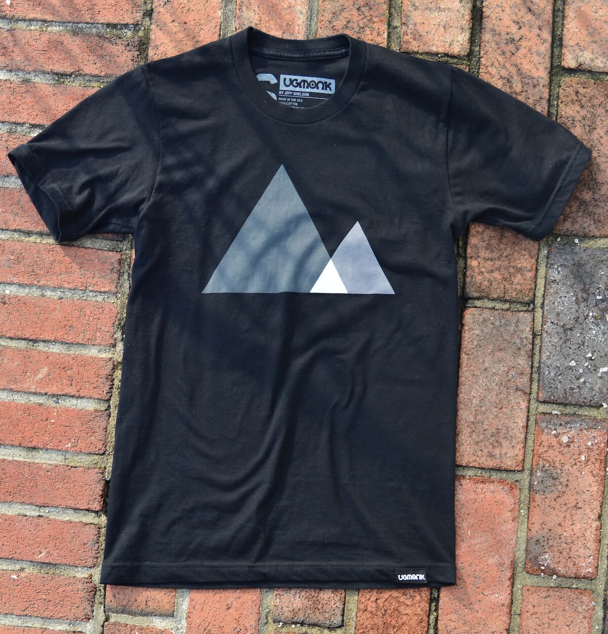 Ugmonk горы Черная серия T-Shirt